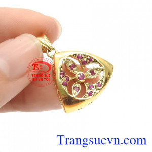 Mặt dây hoa ruby