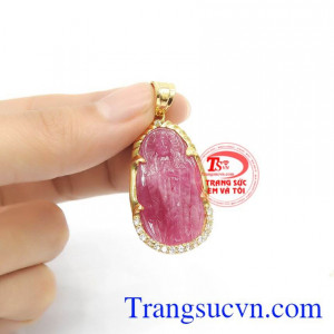 Mặt dây Đức mẹ cầu nguyện ruby
