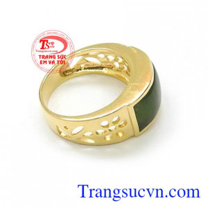 Nhẫn ngọc nephrite thiên nhiên