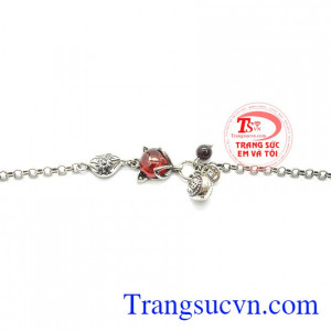 Lắc tay bạc xinh xắn