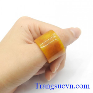Nhẫn ngọc cẩm thạch bản vuông