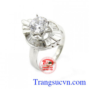 Nhẫn quý cô sành điệu