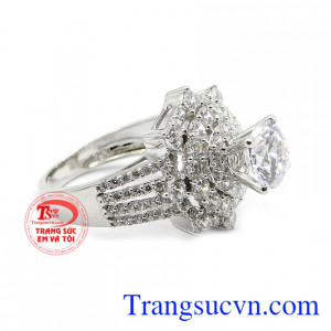 Nhẫn nữ đẹp vàng 18k