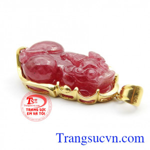 Mặt dây tỳ hưu ruby cao cấp