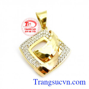 Mặt dây nữ xinh đẹp