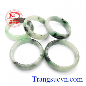 Vòng tay ngọc jadeite