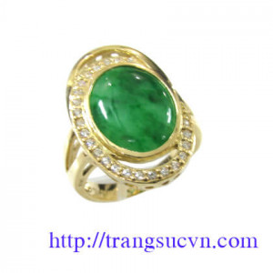 Nhẫn ngọc cẩm thạch