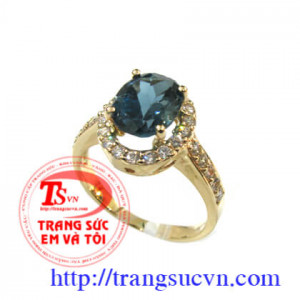 Sản phẩm bền đẹp, bảo hành uy tín, giao hàng nhanh chóng trên toàn quốc. Saphire nhẫn nữ