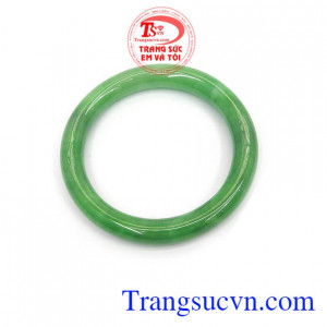 Vòng ngọc cẩm thạch