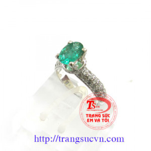 Nhẫn Nữ vàng 18k gắn đá tự nhiên