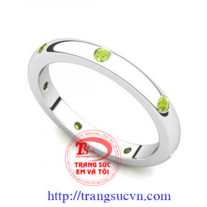 Nhẫn nữ peridot thiên nhiên
