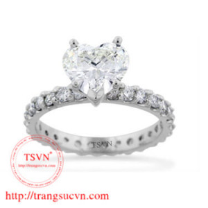 Nhẫn kim cương nhân tạo
