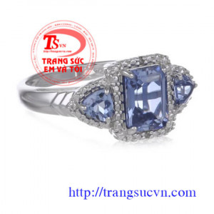 Nhẫn nữ đá topaz chữ nhật 