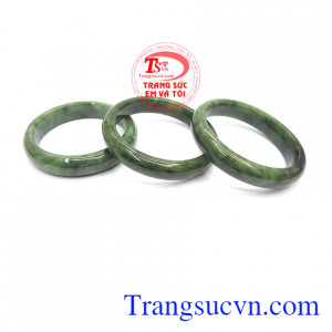 Vòng ngọc nhỏ bản đẹp