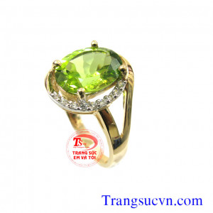 Nhẫn nữ vàng tây gắn đá Peridot thiên nhiên