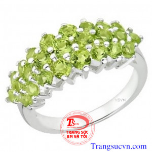 Nhẫn Nữ vàng gắn đá tự nhiên, đeo hợp thời trang hộ mênh, chất lượng vàng đảm đeo bền đẹp sáng bóng, tinh tế và sang trọng dành cho phái đẹp