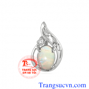 Vàng trắng đá opal quý
