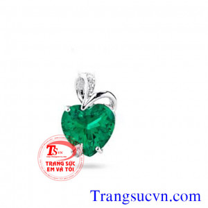 Đá Emerald trái tim