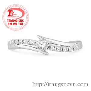 Nhẫn nữ kim cương