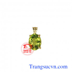 Mặt dây chuyền vàng gắn đá peridot