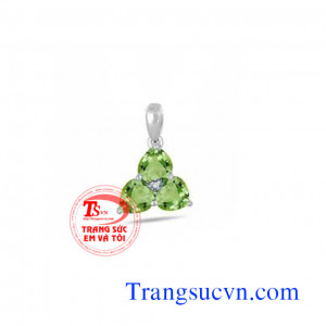 Mặt dây vàng gắn đá quý 