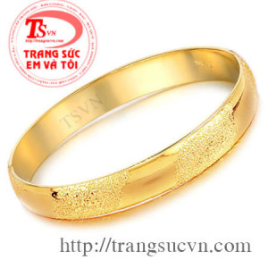 Lắc tay vàng tây