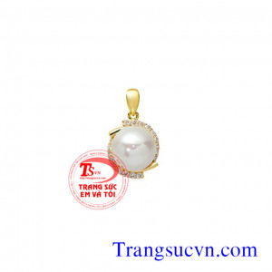 Công ty trang sức em và tôi chuyên cung cấp các sản phẩm vàng, chế tác 3D, sản phẩm bạc, đá quý, ngọc cẩm thạch, đá phong thủy, ngọc trai, giao hàng trên toàn quốc