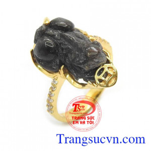 Nhẫn tỳ hưu sapphire phong thủy đá sapphire mang nhiều năng lượng nên ai ai đều dùng được,