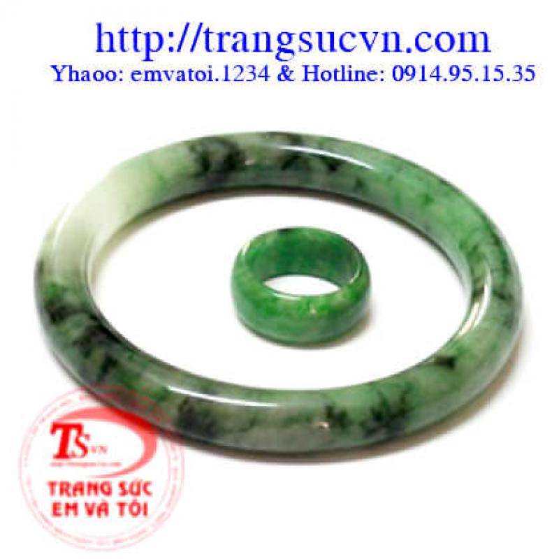 Vòng ngọc nhẫn