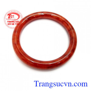 Vòng ngọc cẩm thạch đỏ