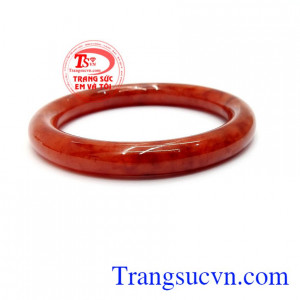 Vòng ngọc cẩm thạch đỏ