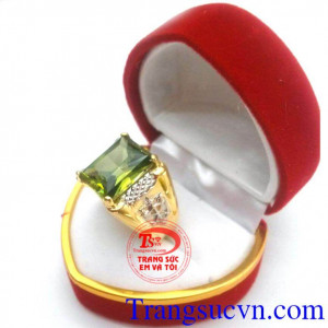 Nhẫn nam vàng, Đeo hợp thời trang, chất lượng vàng đảm đeo bền đẹp sáng bóng, tinh tế và sang trọng dành cho phái mạnh, nhẫn nam phù hợp đeo ngón giữa và ngón áp út, sản phẩm nhẫn nam vàng tây được khách hàng bình chọn nhiều năm uy tín trên thị trường tro