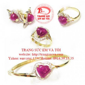 Trang sức Ruby bộ