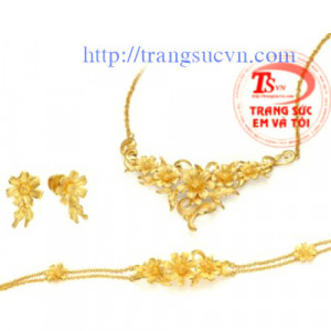 Trang sức ngày cưới