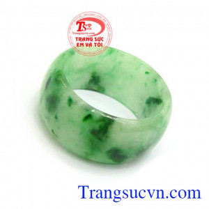 Nhẫn ngọc cẩm thạch An Yên