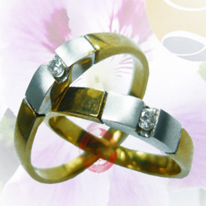 Nhẫn cưới uyên ương
