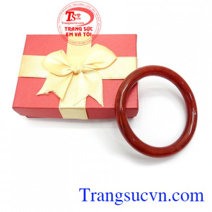 Vòng ngọc nữ mệnh Hỏa