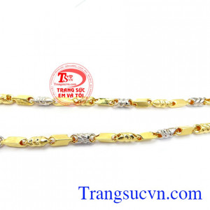 Vòng Cổ Nam Đeo Trẻ Trung, dây chuyền nam vàng tây, dây chuyền nam đẹp. Đeo dây chuyền vàng hợp thời trang