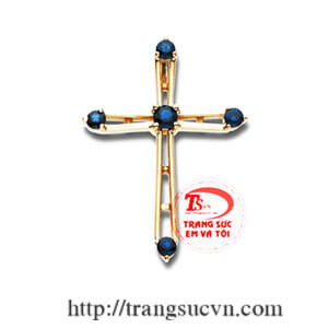 Mặt thánh giá gắn đá quý