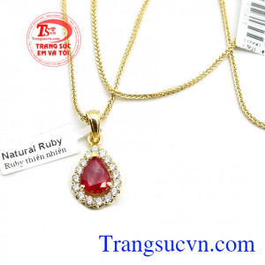 Bộ dây chuyền ruby vàng tây