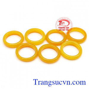 Nhẫn cẩm thạch hạnh phúc