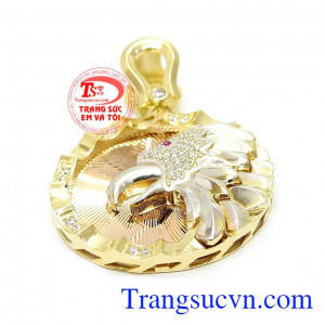 Mặt dây chúa tể bầu trời