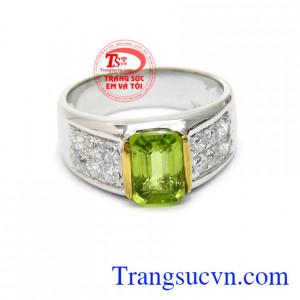 Nhẫn nam peridot sang trọng