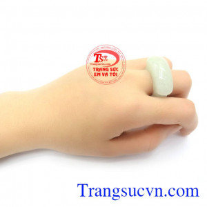 Nhẫn Nam Yên Ngựa Cẩm Thạch