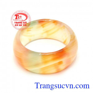 Nhẫn Mã Não Thịnh Vượng