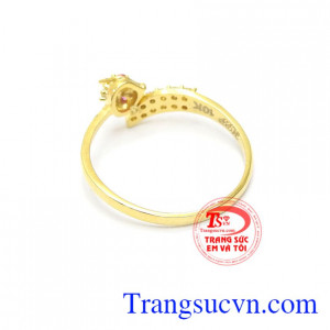 Nhẫn nữ hồ ly xinh xắn