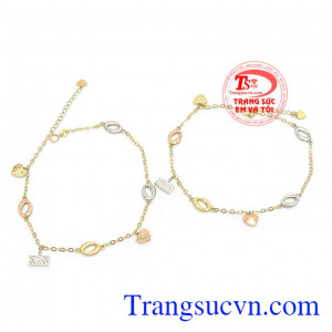 Lắc chân nữ tình yêu 