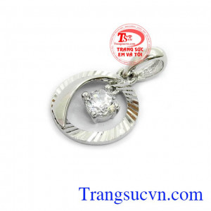 Mặt dây chuyền vàng trắng xinh xắn bảo hành 6 tháng, giao hàng nhanh trên toàn quốc