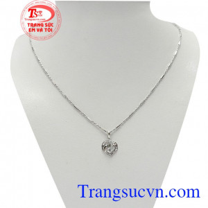 Bộ dây chuyền trái tim đẹp là sản phẩm vàng trắng đẹp, mặt dây chuyền hàn quốc xinh xắn