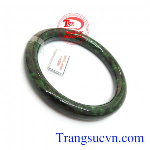 Vòng Phỉ Thúy Bình An mà sắc đẹp, chất lượng đảm bảo